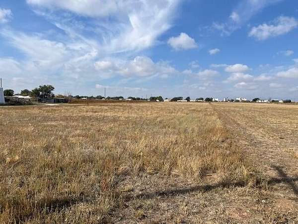 5.14 Acres of Land for Sale in Hereford, Texas