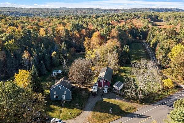 5 Acres of Improved Mixed-Use Land for Sale in Hubbardston, Massachusetts