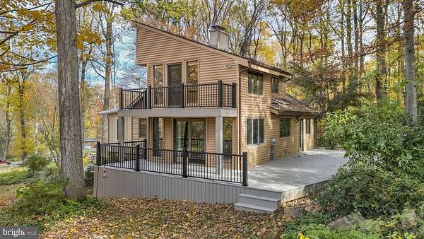 2.5 Acres of Residential Land with Home for Sale in Elverson, Pennsylvania