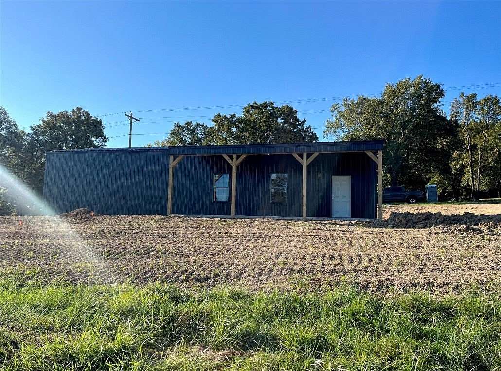 1.66 Acres of Improved Mixed-Use Land for Sale in Huntsville, Arkansas