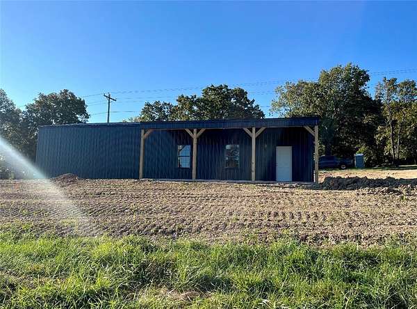 1.66 Acres of Improved Mixed-Use Land for Sale in Huntsville, Arkansas