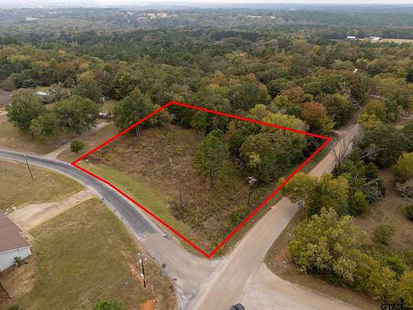 2 Acres of Residential Land for Sale in Whitehouse, Texas