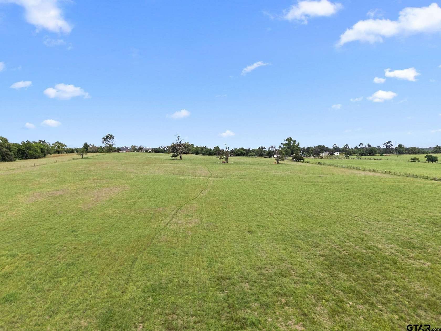 20 Acres of Land for Sale in Frankston, Texas