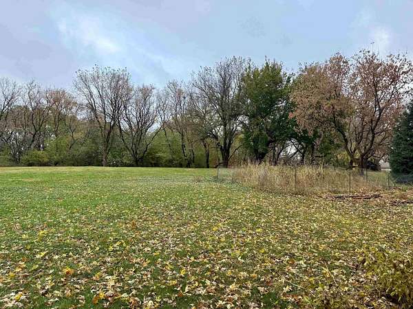 2.66 Acres of Residential Land for Sale in Spirit Lake, Iowa