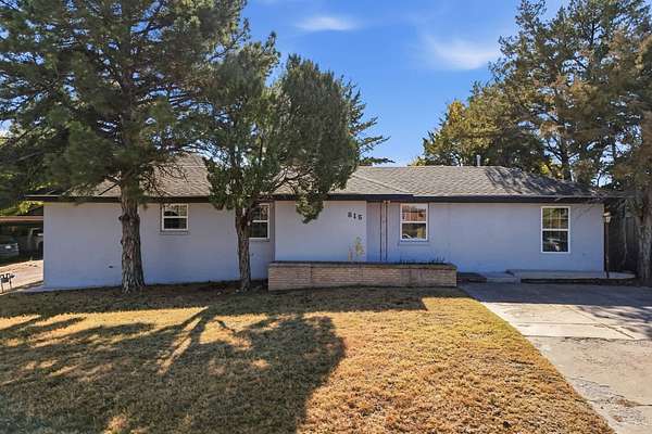 2 Acres of Residential Land with Home for Sale in Guymon, Oklahoma