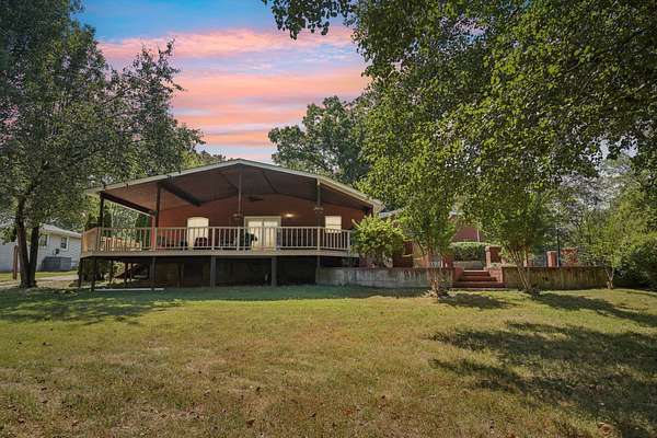 1.85 Acres of Residential Land with Home for Sale in Greenbrier, Tennessee