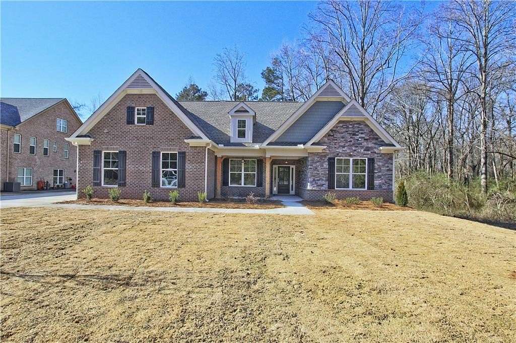 2.27 Acres of Residential Land with Home for Sale in Monroe, Georgia