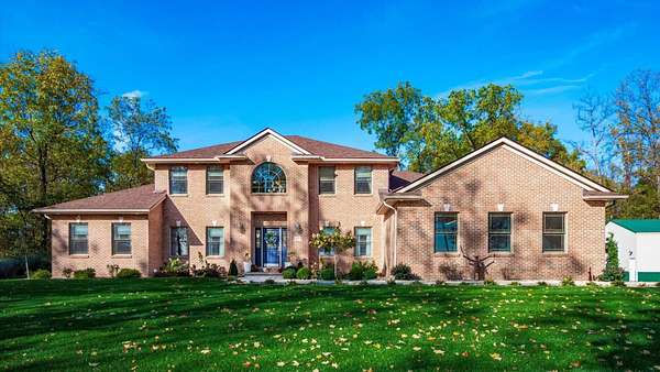 7.22 Acres of Residential Land with Home for Sale in Amanda, Ohio