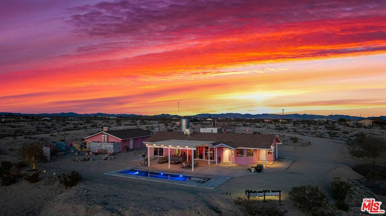 5 Acres of Residential Land with Home for Sale in Joshua Tree, California