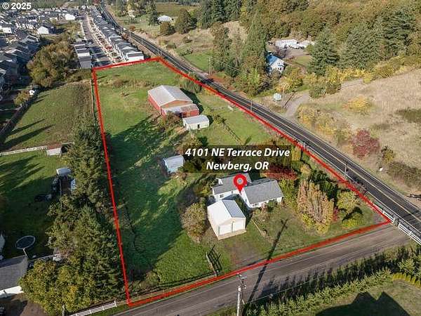 3 Acres of Residential Land with Home for Sale in Newberg, Oregon