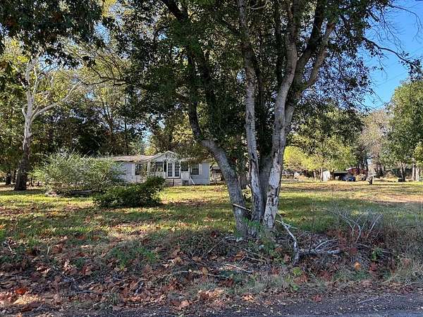 2.12 Acres of Land for Sale in Texarkana, Texas