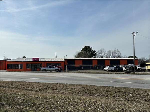 2.9 Acres of Improved Mixed-Use Land for Sale in Rogers, Arkansas