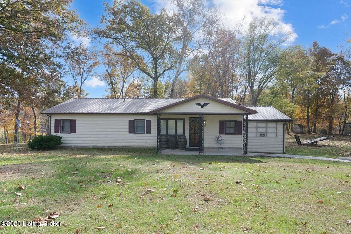 2.25 Acres of Residential Land with Home for Sale in Elizabethtown, Kentucky