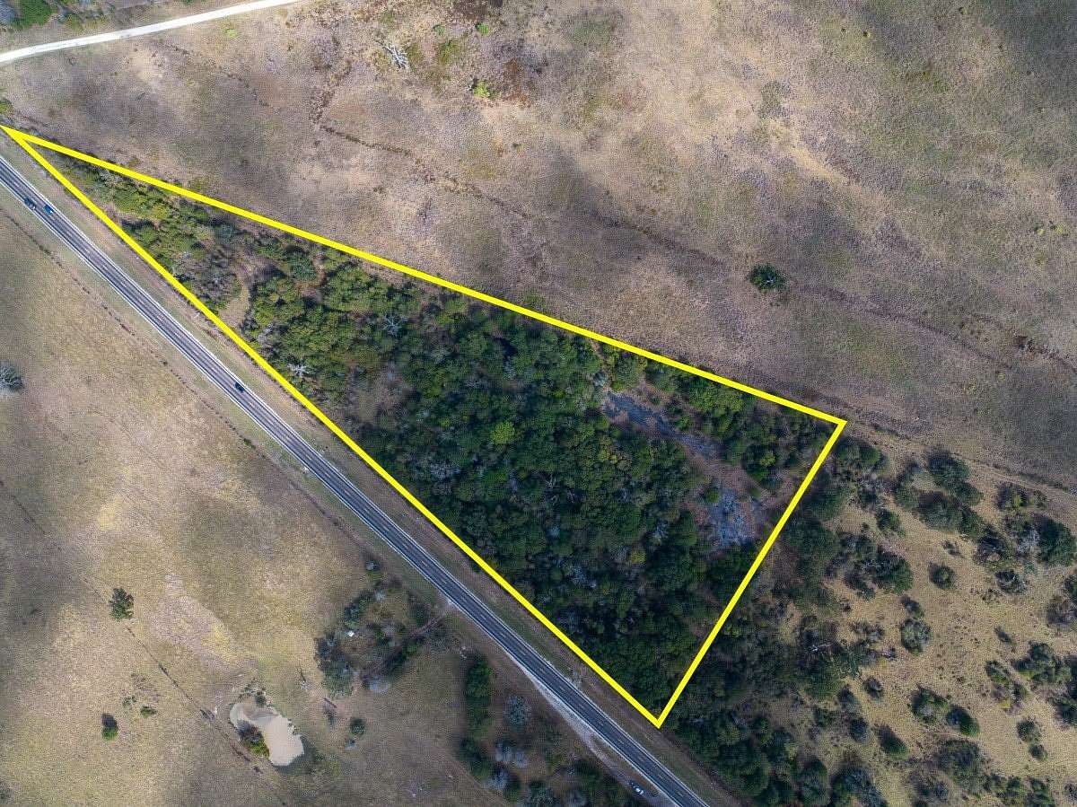 7.5 Acres of Land for Sale in Madisonville, Texas