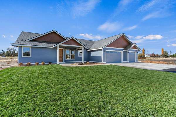 5 Acres of Residential Land with Home for Sale in Powell Butte, Oregon