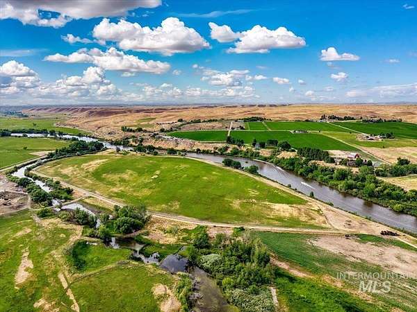48 Acres of Recreational Land & Farm for Sale in New Plymouth, Idaho