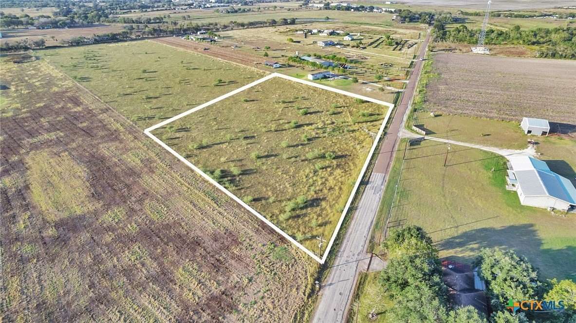12.6 Acres of Recreational & Residential Land for Sale in Edna, Texas