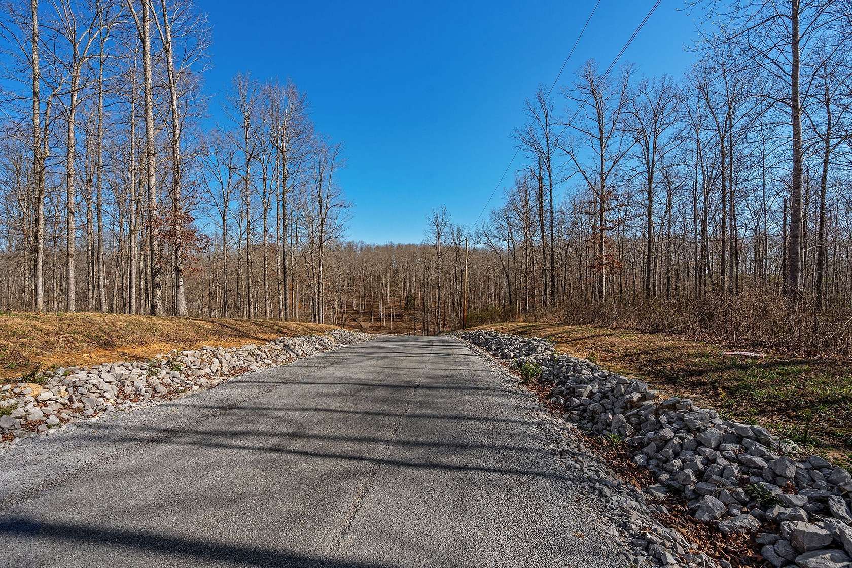 2 Acres of Residential Land for Sale in McEwen, Tennessee