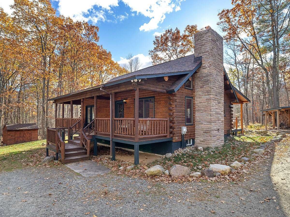 5.22 Acres of Residential Land with Home for Sale in Wilmington, New York