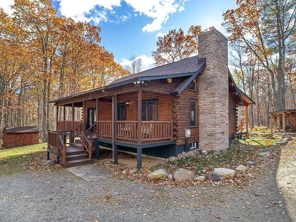 5.22 Acres of Residential Land with Home for Sale in Wilmington, New York