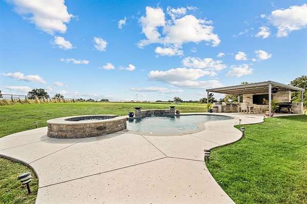 2 Acres of Residential Land with Home for Sale in Decatur, Texas