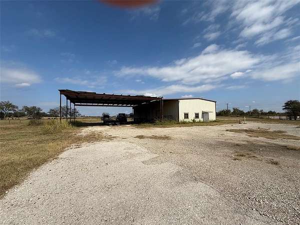 5 Acres of Commercial Land for Sale in Emory, Texas