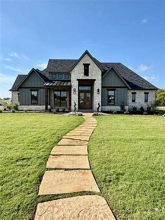 2.45 Acres of Residential Land with Home for Sale in Gunter, Texas