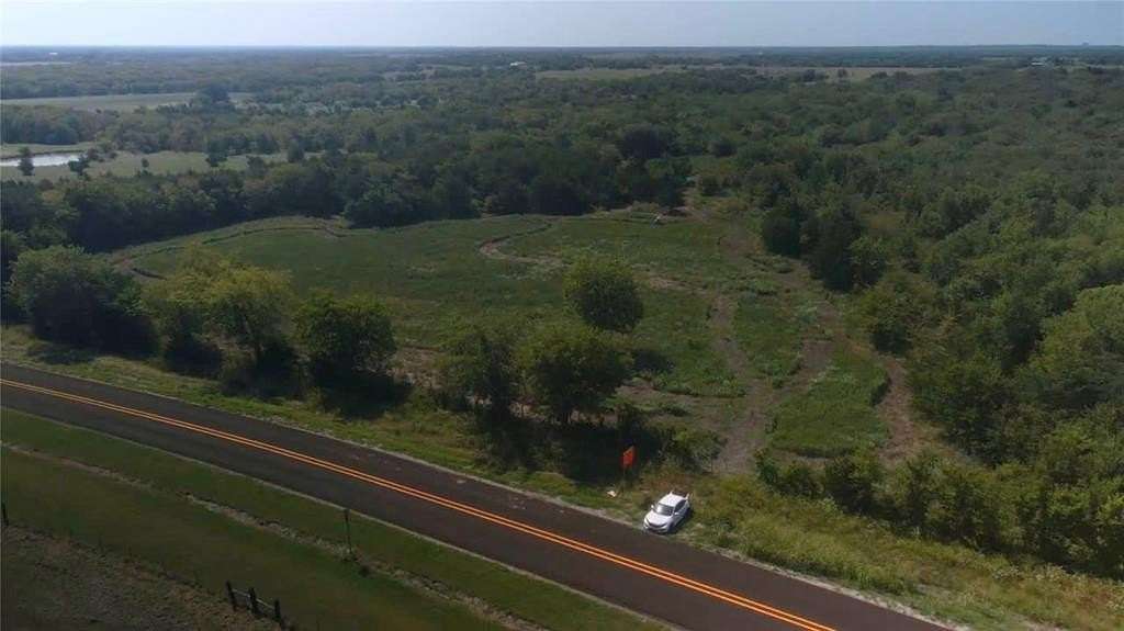 20.5 Acres of Recreational Land for Sale in Commerce, Texas