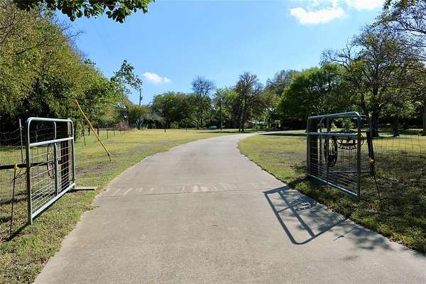 5 Acres of Residential Land with Home for Sale in Moody, Texas