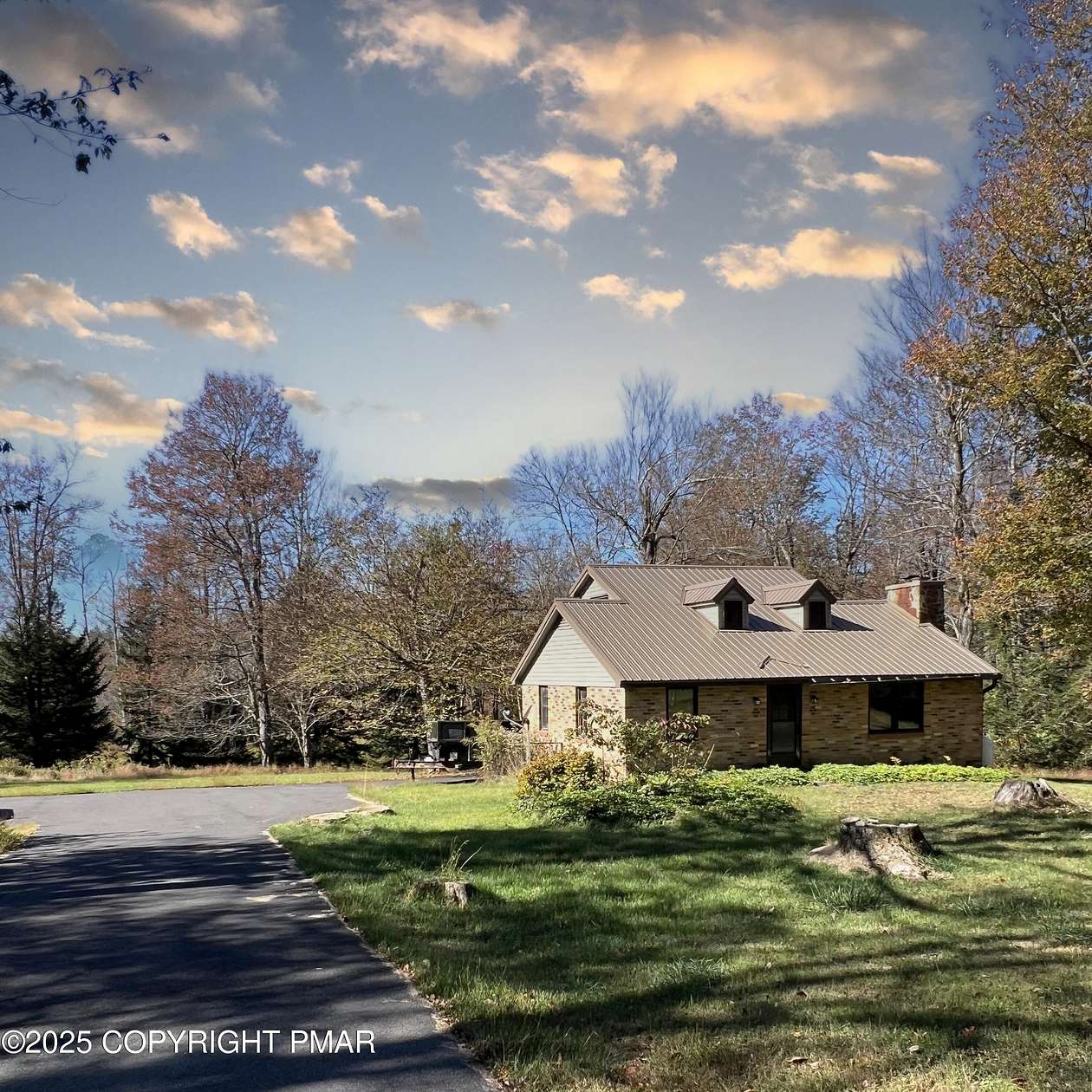 6 Acres of Residential Land with Home for Sale in Tobyhanna, Pennsylvania