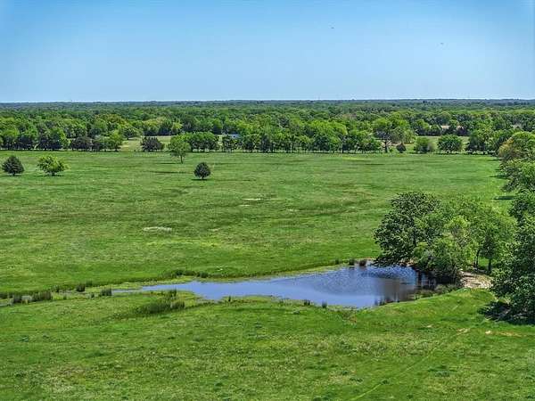 4.7 Acres of Residential Land for Sale in Edgewood, Texas