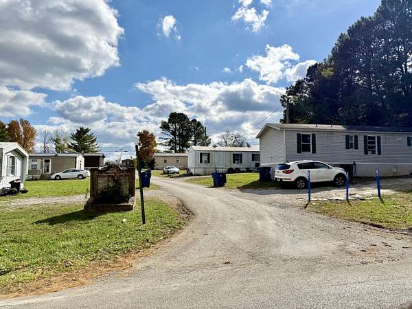 2 Acres of Residential Land for Sale in Somerset, Kentucky