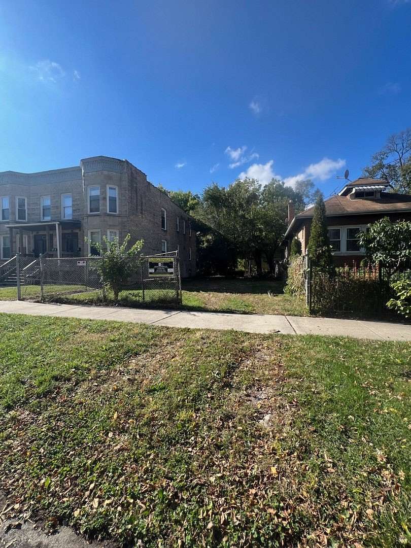 0.13 Acres of Land for Sale in Chicago, Illinois