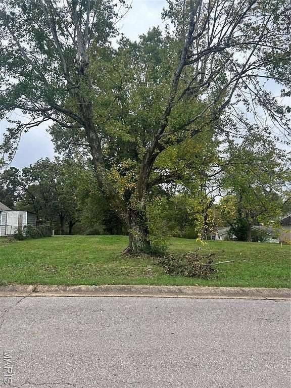 0.25 Acres of Residential Land for Sale in Poplar Bluff, Missouri
