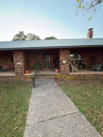 40 Acres of Land for Sale in Big Cabin, Oklahoma