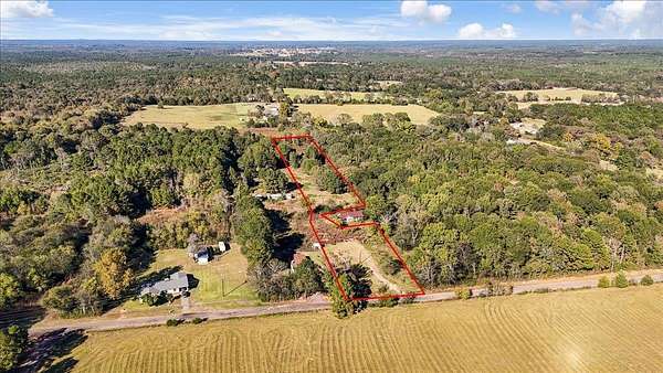 3.3 Acres of Residential Land for Sale in Henderson, Texas