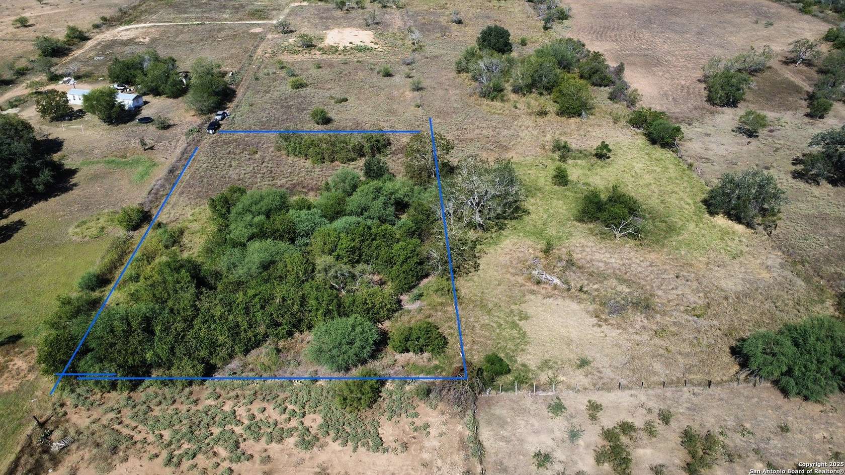 1.49 Acres of Land for Sale in Floresville, Texas