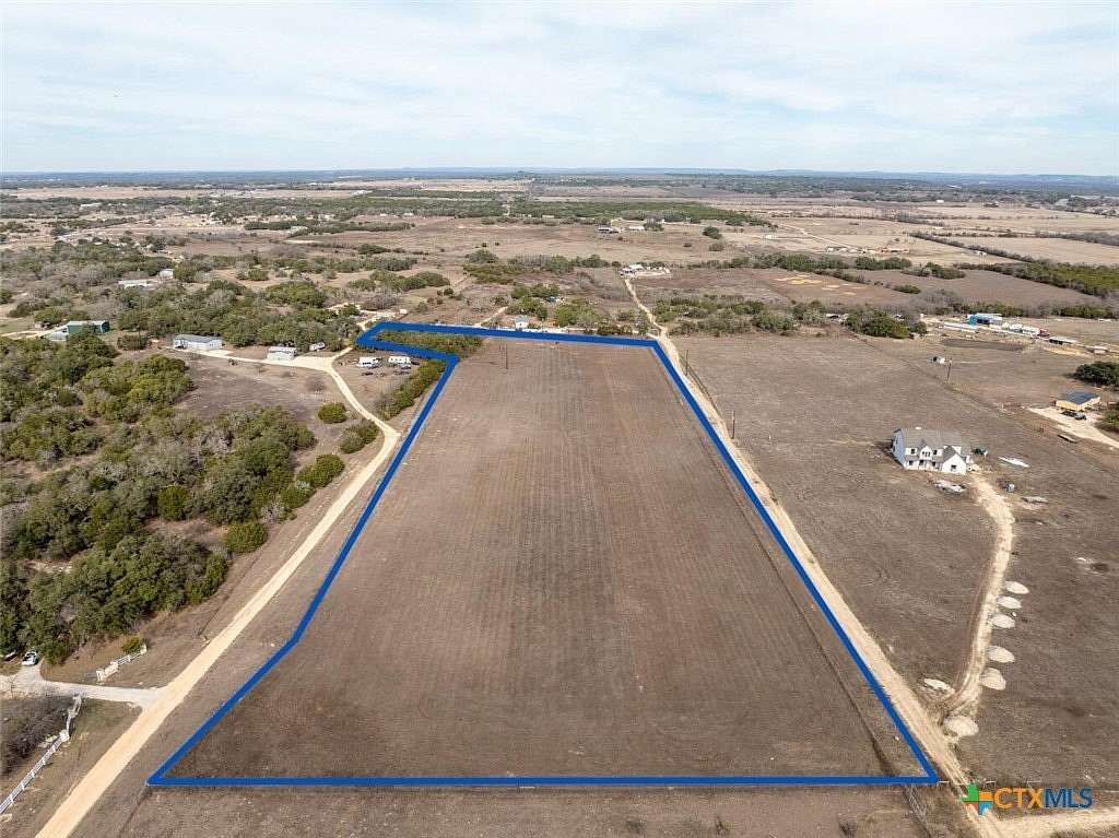 9 Acres of Land for Sale in Florence, Texas