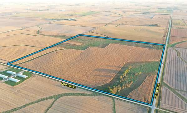 160 Acres of Recreational Land & Farm for Auction in Saratoga Township, Iowa