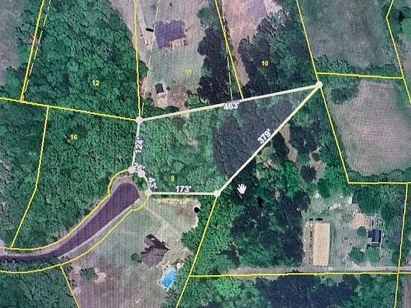 1.57 Acres of Residential Land for Sale in Savannah, Tennessee