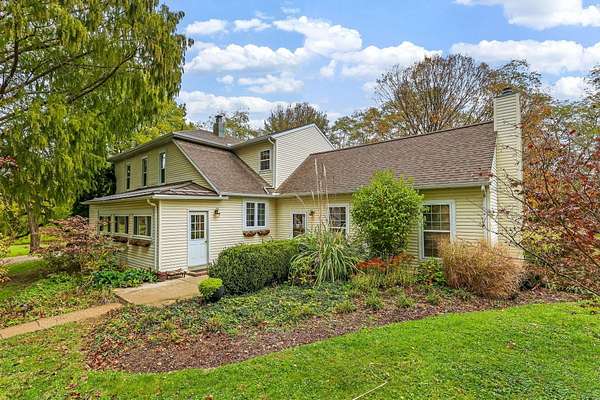 6.12 Acres of Residential Land with Home for Sale in Pataskala, Ohio