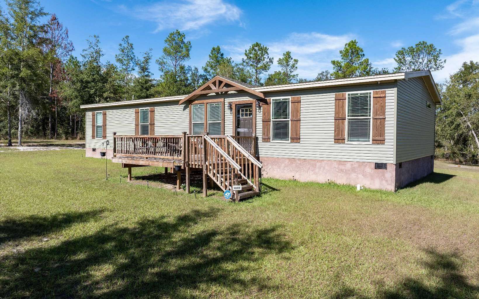 4.77 Acres of Residential Land with Home for Sale in Live Oak, Florida