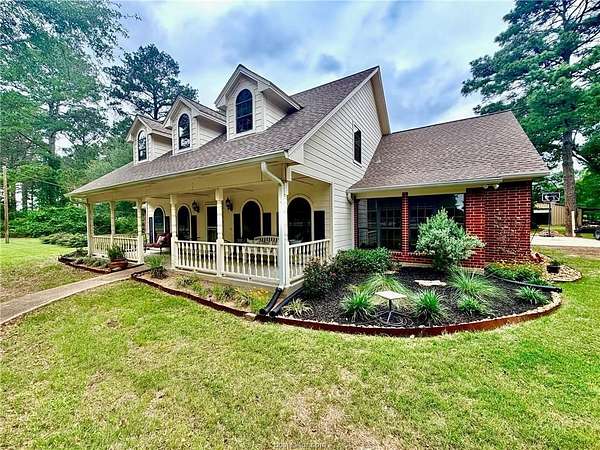 9.2 Acres of Land with Home for Sale in Waller, Texas