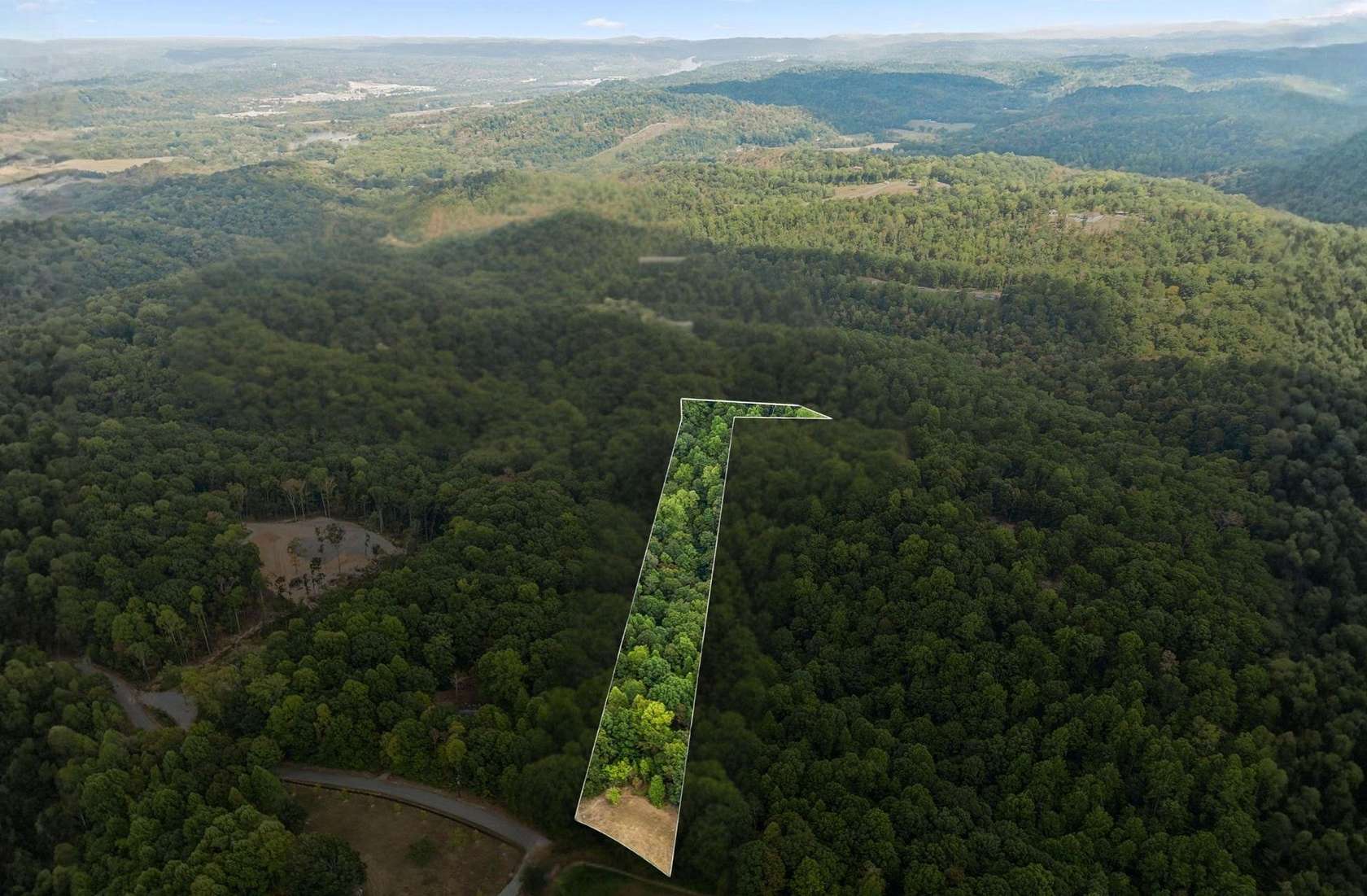 4 Acres of Residential Land for Sale in Ashland City, Tennessee