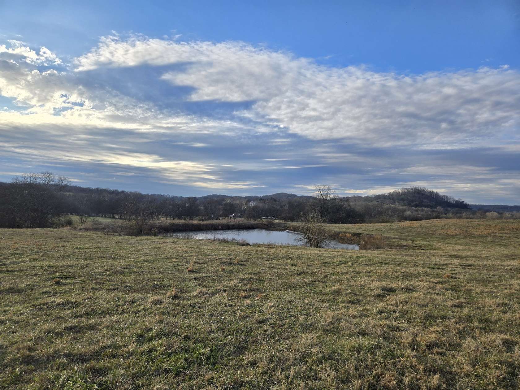 24 Acres of Agricultural & Residential Land for Sale in Gallatin, Tennessee
