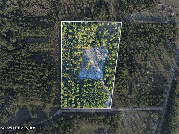 8.26 Acres of Residential Land for Sale in Sanderson, Florida