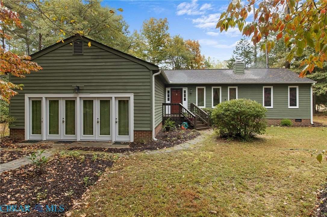 5 Acres of Residential Land with Home for Sale in Gloucester, Virginia