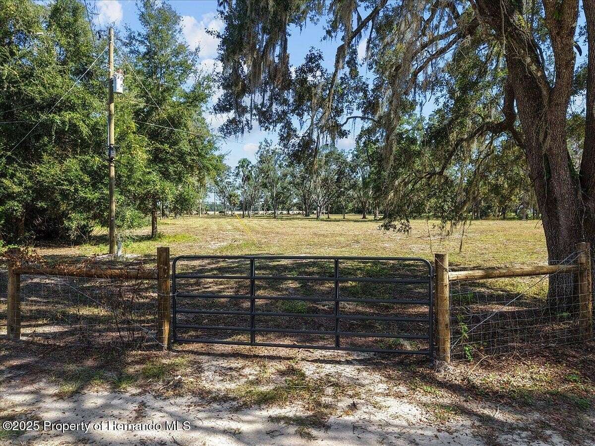 5 Acres of Land for Sale in Chiefland, Florida