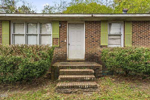 2 Acres of Residential Land with Home for Sale in Fuquay-Varina, North Carolina