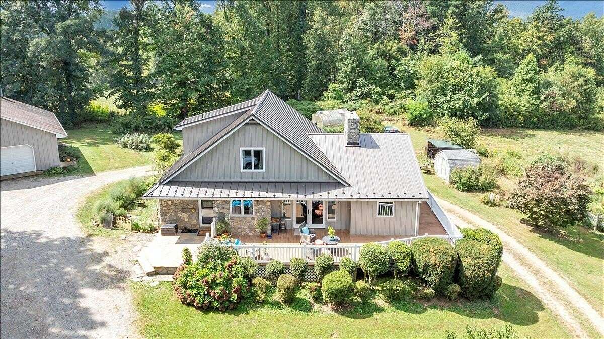 39 Acres of Land with Home for Sale in Callaway, Virginia